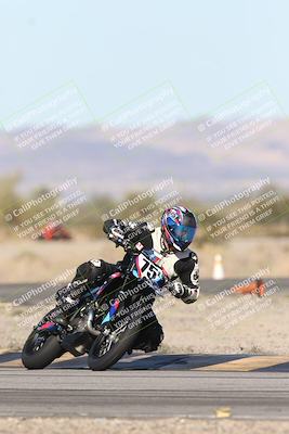 media/Dec-04-2025-Racers Edge (Thu) [[5ebc9f124d]]/3-B Group/2-Session 1 (Turn 4 Entry)/